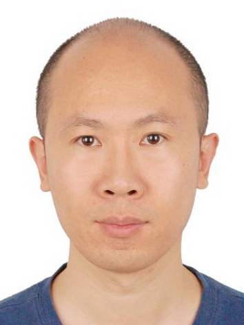 李明锟.jpg